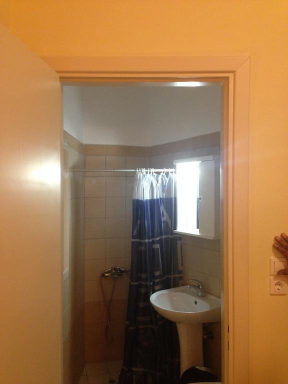 Marvi Hotel Kamena Vourla Cameră foto